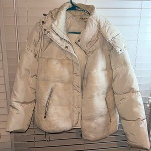 Sebby Collection White Puffer/ Faux Fur Coat